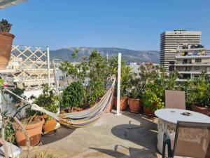 Stunning view private terrace studio @Panormou Metro.