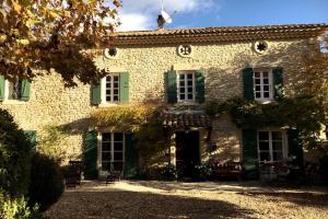 Villas Beautiful und spacious country house with pool : photos des chambres