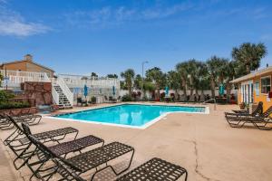 Palms At Cove View 806 - Bougie Beach Bungalow