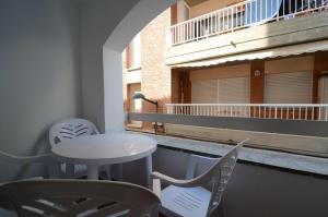 MARINA LATERAL 1D
