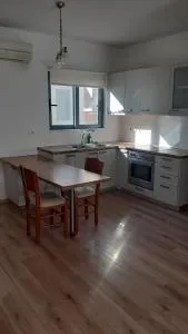 ELISSOS APPARTMENT MONEMVASIA - Yéfira