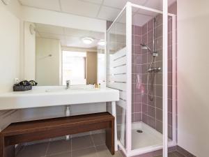 Hotels Vacanceole - Les Chambres de la Baie : photos des chambres