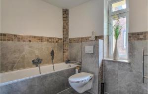 Cozy Apartment In Thale With Wifi