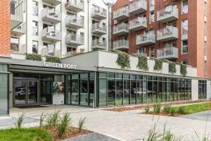 GREEN PORT Apartament with SWIMMING POOL, Spa & Gym KoÅ‚obrzeg by Renters