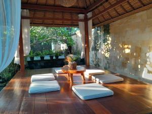 Tropical Retreat Villa