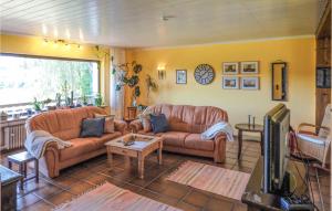 Cozy Apartment In Grenderich With Wifi