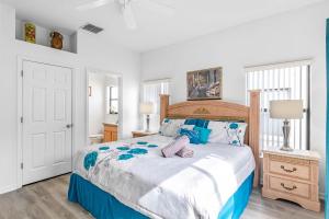 4 bedrooms pool home Gated resort of High Grove