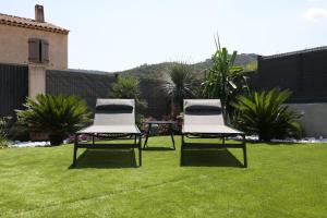 Villas Superbe Villa climatisee, piscine, jardin, parking : photos des chambres