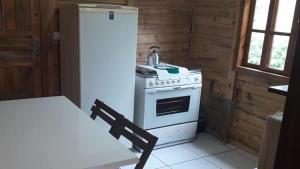 Casa com Piscina Tv e Wi-fi, pertinho do Mar