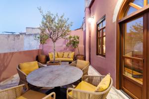 Luminous a House of Luxury