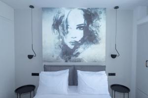 Vallia Suites-Yellow Luxury Suite A1