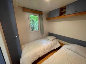 Campings Les Pieds dans l'Eau : photos des chambres