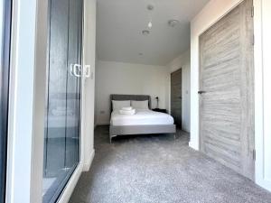 Bayard Plaza Penthouse Apartments