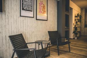 Vallia Suites-Red Luxury Suite B3