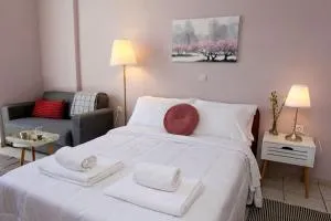 Κεντρικό κομψό ήσυχο στούντιο. - Ayía Evthimía