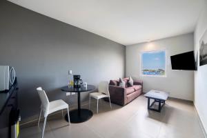 City Express Junior by Marriott Ciudad del Carmen Aeropuerto