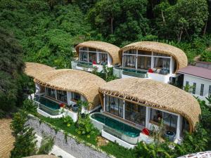 Three Monkeys Villas