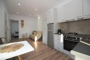 Elpi's House - Playiá