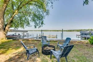 Waterfront Lodi Vacation Rental on Lake Wisconsin! - Lodi