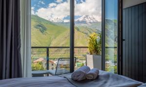 Step Inn - Kazbegi
