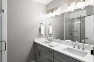 South Slope Townhome with Private Elevator Unit 102