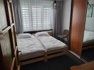 Apartament Sosnowy z parkingiem - Kąkol Apartament Sosnowy z parkingiem - Kąkol