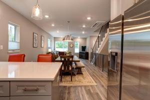 Beautiful South Slope Luxury Townhome Unit108