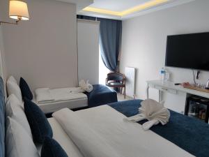 Deluxe Triple Room room in Galata Istanbul Hotel