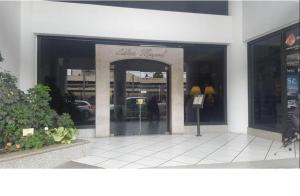 HERMOSO DEPARTAMENTO CENTRICO Con Cochera