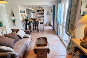 Villas Les pieds dans l'eau :KER ANNE (chez ANNE) : photos des chambres