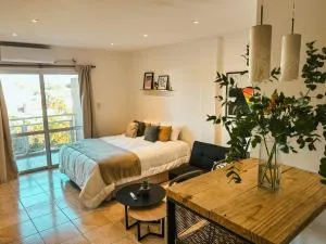 FIVE chic departamento centrico. - Puerto Tirol