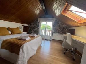 Loira ático con vistas al mar