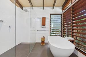 Seagrass - Pacific Ave - Tranquil Beautifully Styled Home