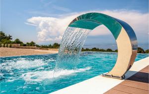 Beautiful Home In Splitska- Supetar