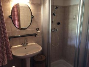 Appartements Appartement Notre-Dame-de-Bellecombe, 1 piece, 4 personnes - FR-1-595-82 : photos des chambres