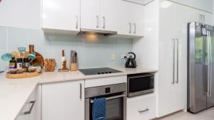 Town Centre & Beach At Your Door Step