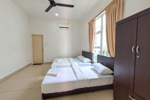 Desaru Spacious 6 Rooms Bungalow 22paxes KTV-Billard-BBQ-Netflix