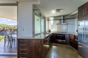Champagne House I Private Properties