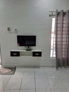 Esah Best INN