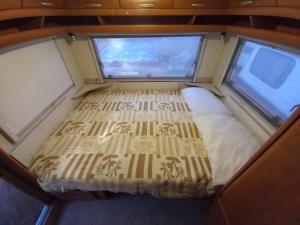 Caravan near the sea 6