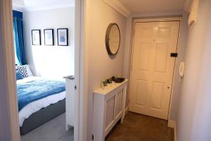 Modern 2-Bed Duplex - 10 Mins to City Centre