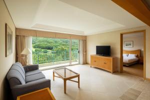 Oak Valley Resort Valley Village