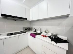 Middle Town Breezy Stay {Novo8} 4pax-Wifi