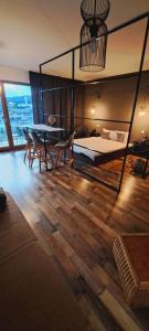 The World Apartament II