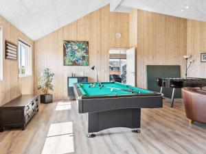 18 person holiday home in Bogense