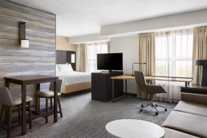 King Studio Suite with Sofa Bed room in Residence Inn Indianapolis Northwest