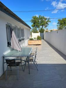 Beau studio indépendant à15mn de la plage, proche de toute commodité