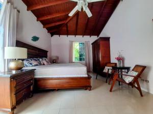 Kismet Garden Cottages - Dover Beach