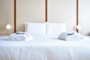 Welc-ōM Portello Stylish free parking