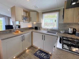 Gorgeous Kippford Home With Outstanding Views - Pass the Keys